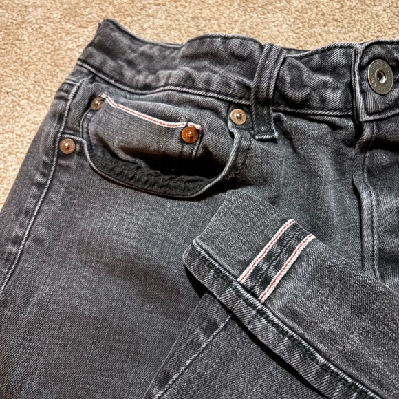 American Eagle Limited Edition: Slim black-wash jeans with red stitching. - Picture 3 of 4